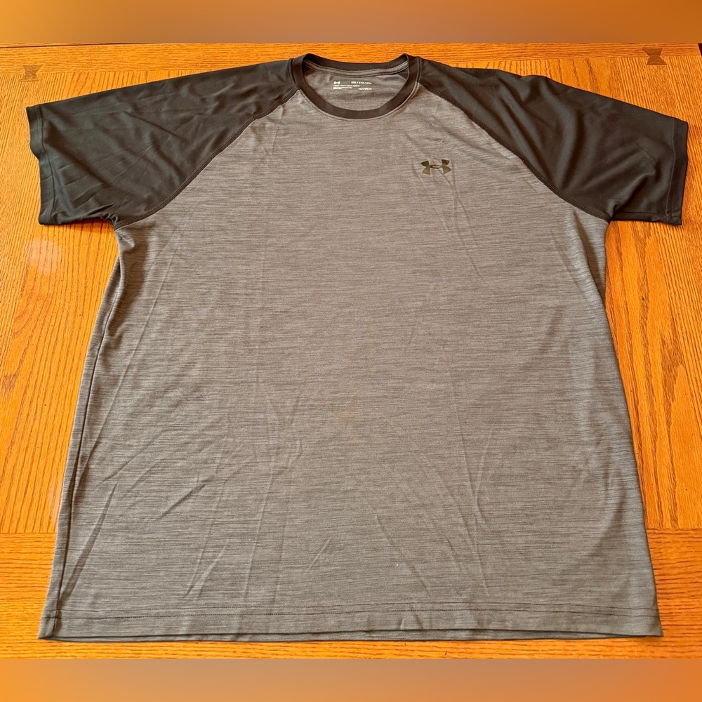 Under Armour HeatGear Tech Tee Mens 2XL Grey Black Sporty Raglan Short Sleeve